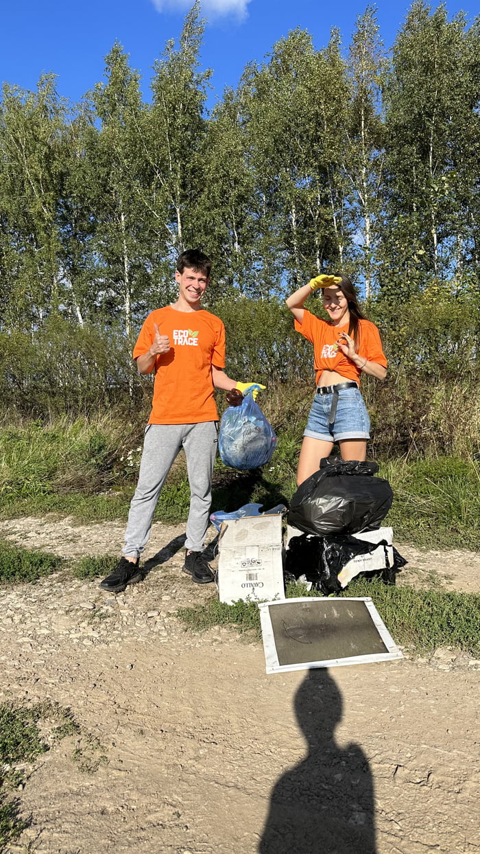 Today we picked up 25kg of garbage. Total is 3030kg.We have 3 kids and