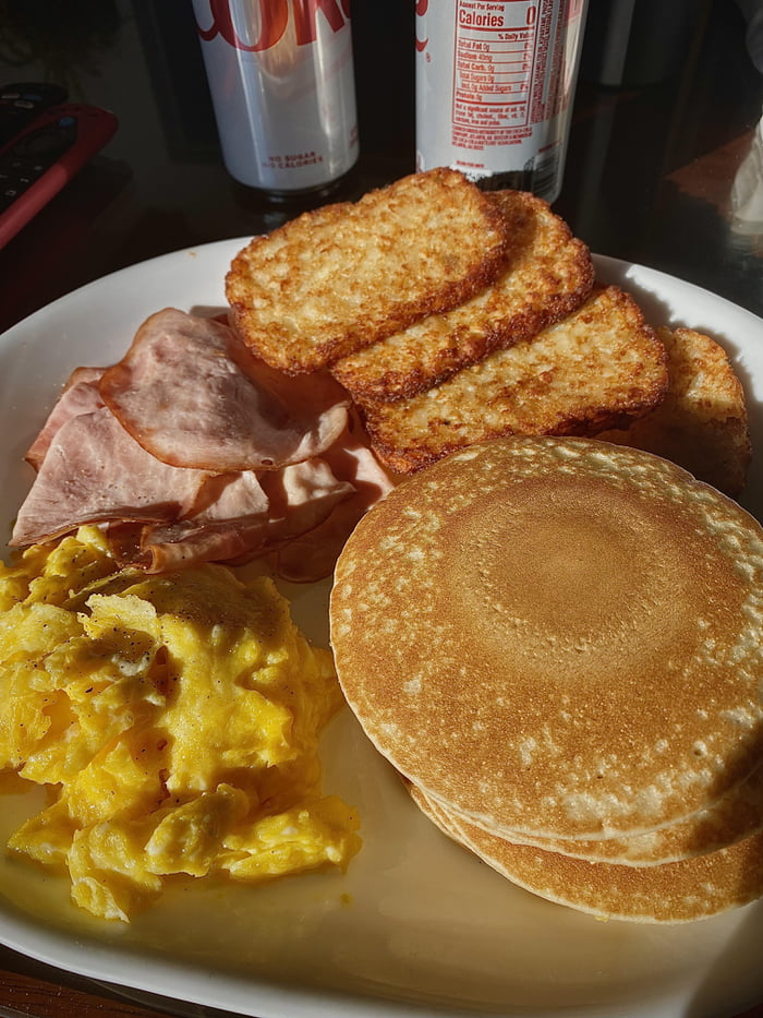 Frozen Pancakes, Frozen Hashbrowns, Chef Mike and the airfryer made ...