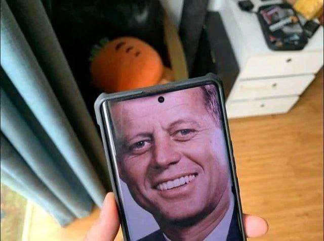 Another win for Android - 9GAG