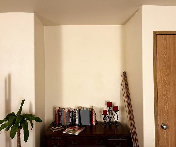 What should go on the wall here? 9GAG