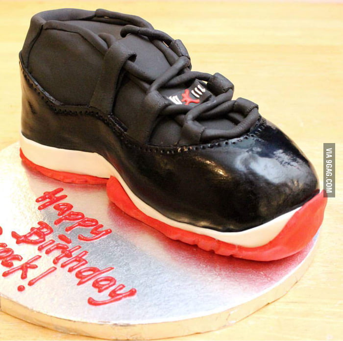 Air Jordan-themed cake! - 9GAG