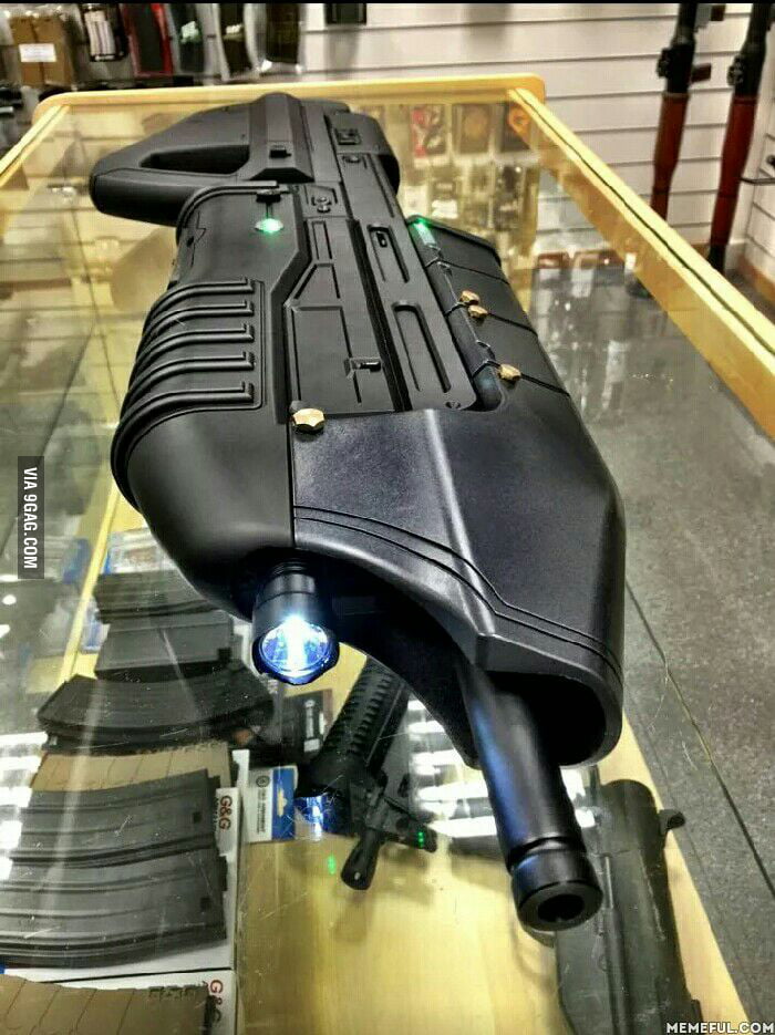 Any Halo Fans here? Saw this in Hong Kong, it's an airsoft gun - 9GAG