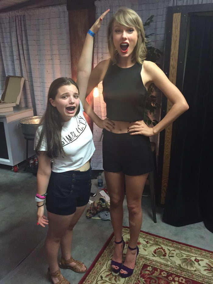 Wearing pants under belly button 9GAG