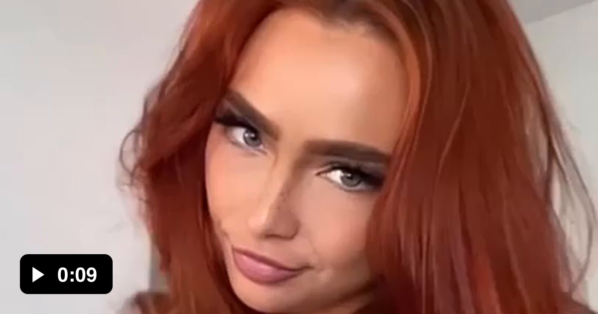 Caitlinchristinee as hela - 9GAG