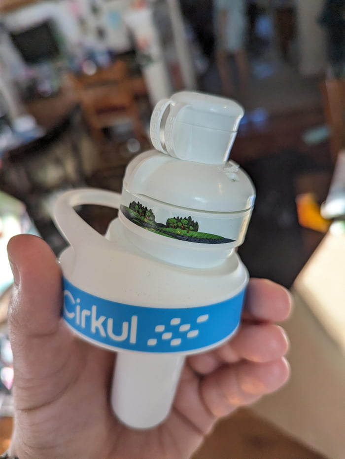 The design on the Sweet Tea cartridge for the Cirkul H2O bottle looks