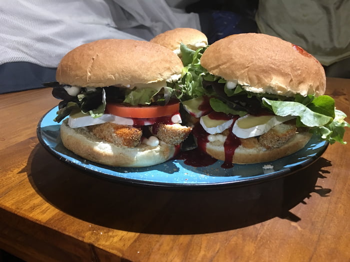 Crumbed chicken, brie and plum sauce burgers 9GAG
