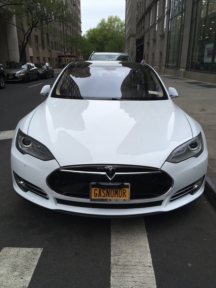 this-tesla-licence-plate-9gag