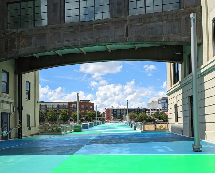 Nelson St Bridge, Atlanta 9GAG