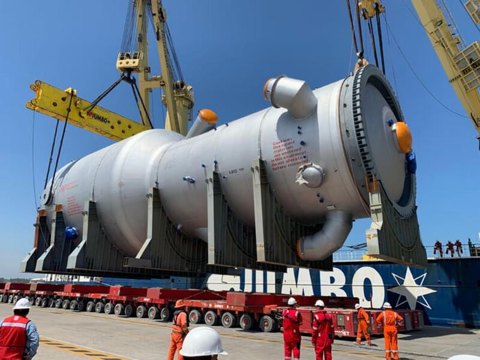 Largest single piece of heavy lift cargo ever moved. 1,850,000kgs! 45