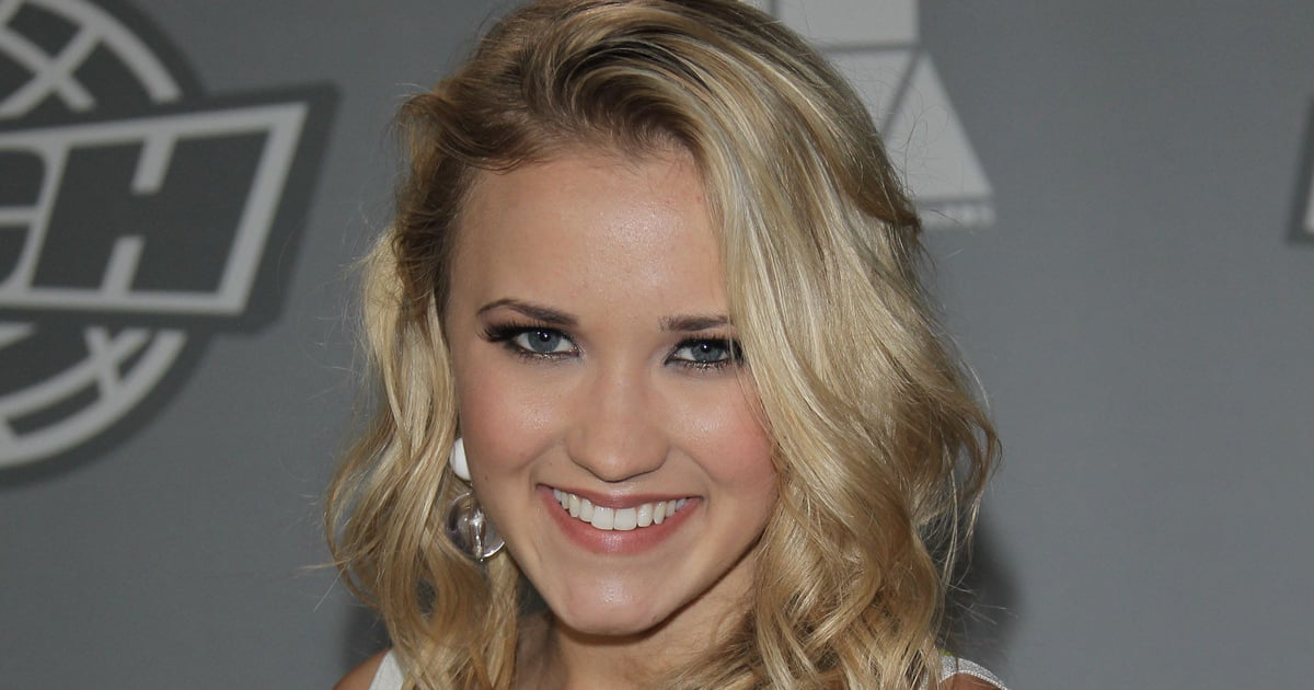 Emily Osment - 9GAG