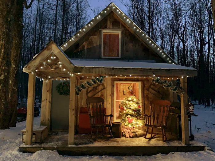 Cozy cabin in the woods, Quebec, Canada 9GAG