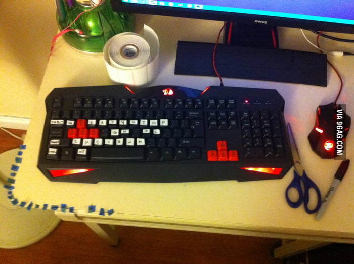 my-gamer-son-s-keyboard-letters-were-fading-so-he-used-sticker-labels