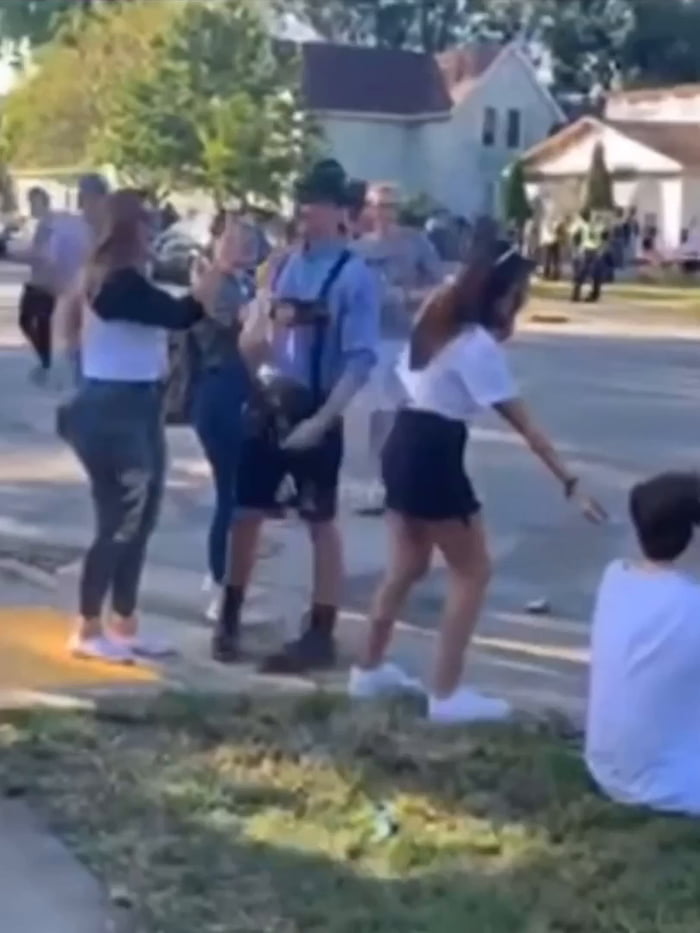 Cop gives drinking ticket