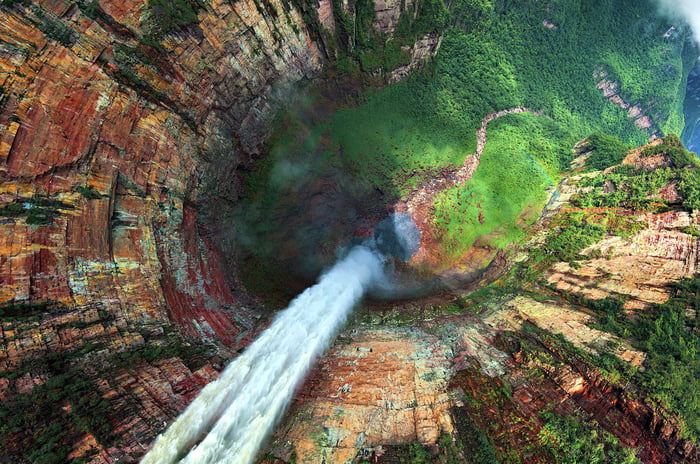 World's highest uninterrupted waterfall - Angel Falls in Venezuela ...