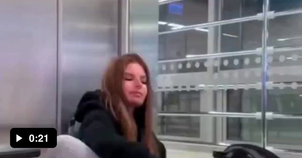 how-to-sleep-in-an-airport-without-being-robbed-9gag