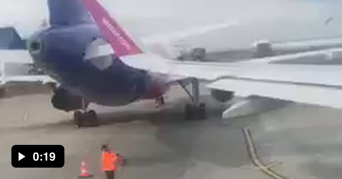 Incredible moment of 2 planes crashing 9GAG