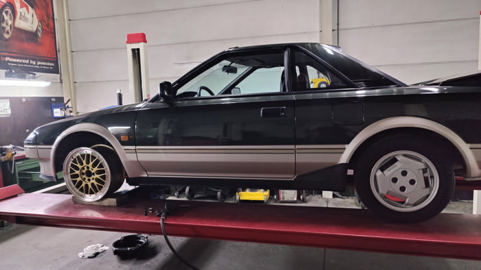 Mr2 Gold Rims New rims for the MR2 / test fitting - 9GAG