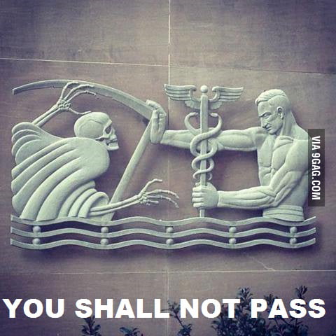 9gag sculpture