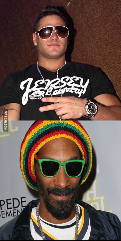 Only Two Kinds Of People Wear Sunglasses Indoors 9gag