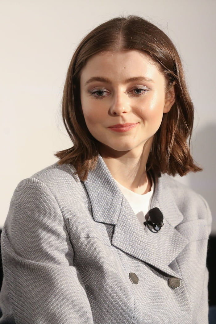 Thomasin Mckenzie 9gag 