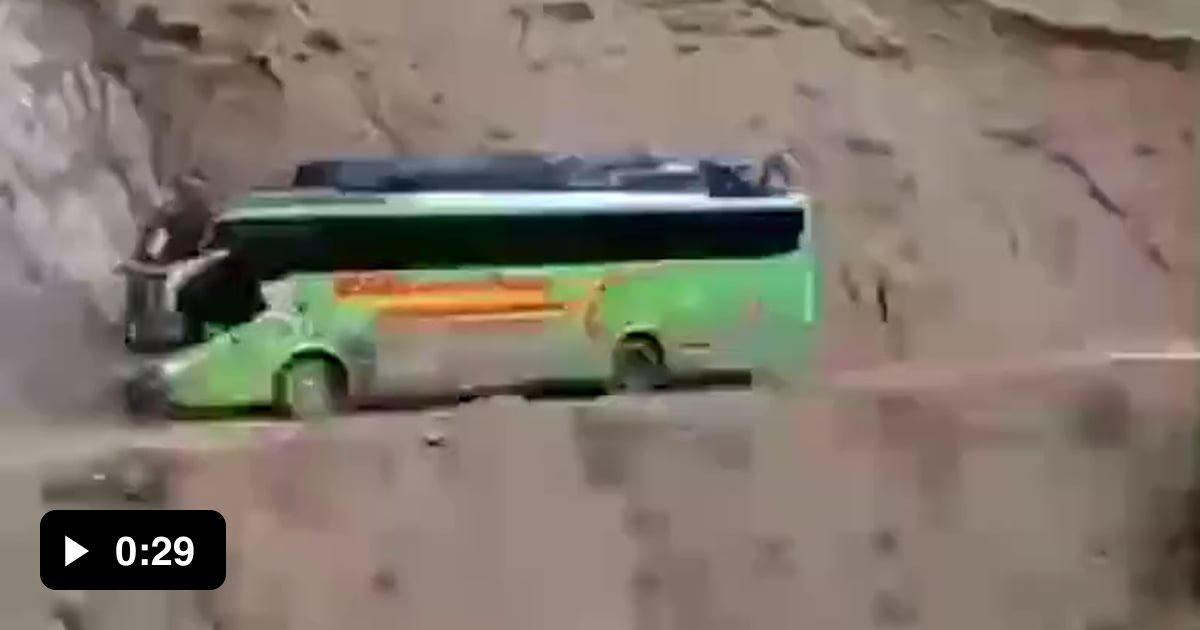 Dangerous bus trip - 9GAG