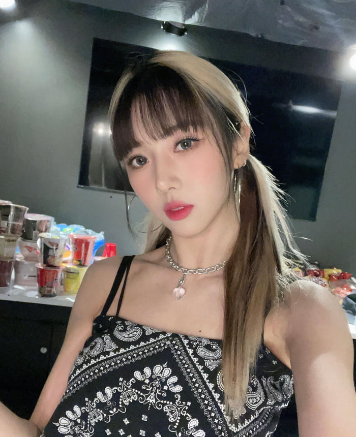 Yoohyeon - 9GAG