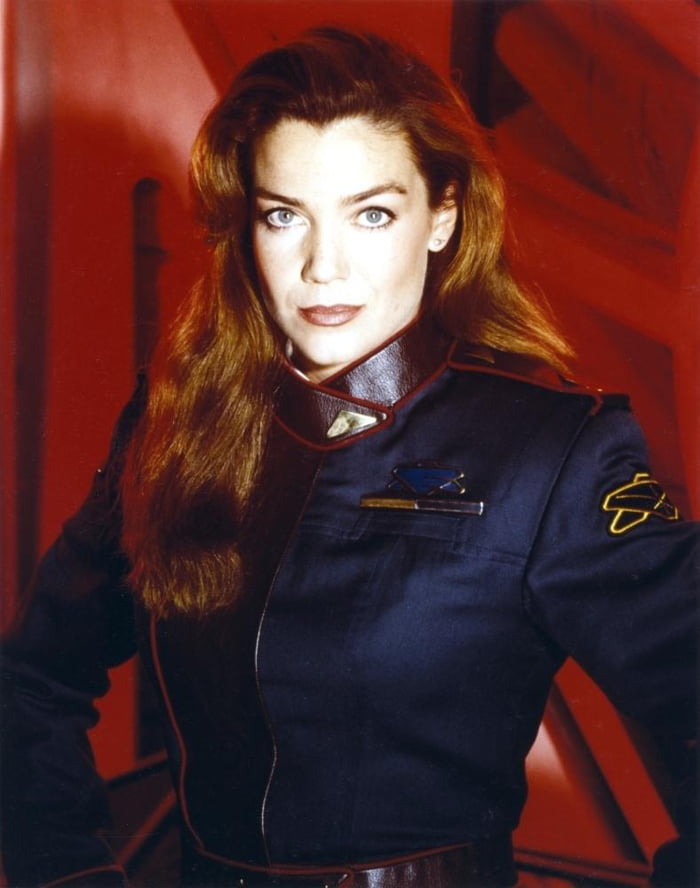 Claudia Christian - 9GAG