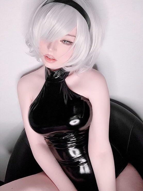 2B from Nier: Automata by Shin - Cosplay.