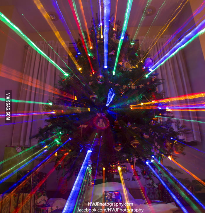 Christmas Tree Light Show 9GAG