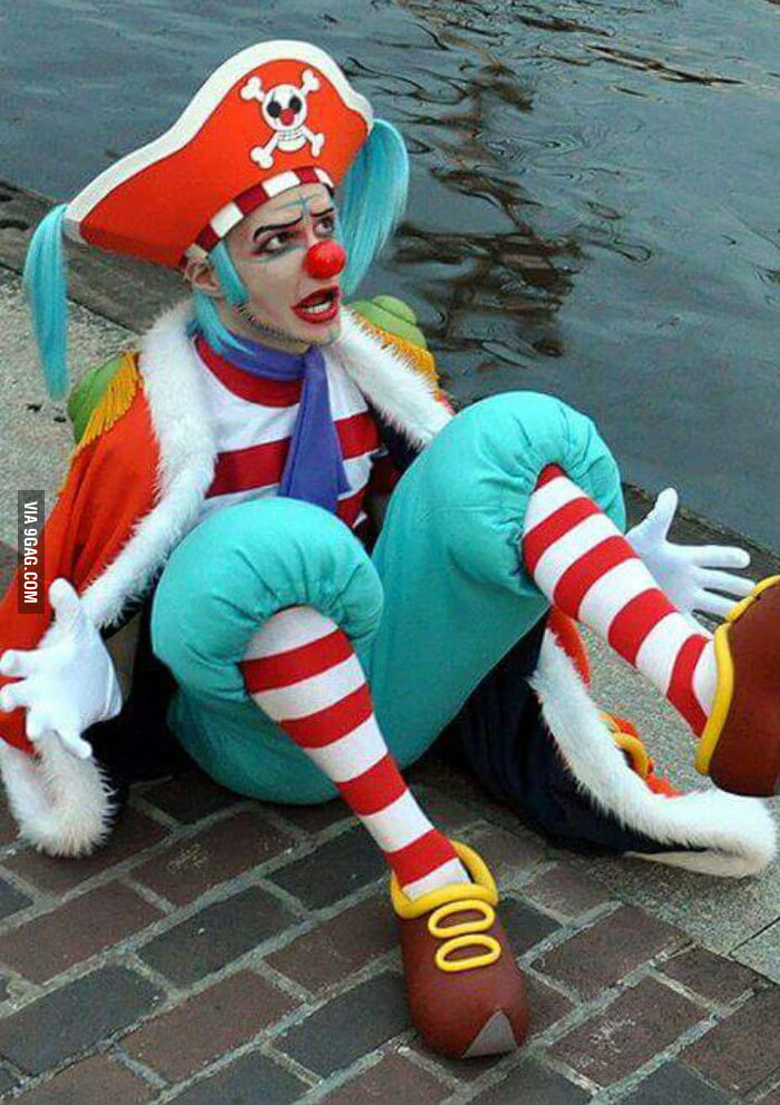 Lol my friend made a "buggy the clown" cosplay - Cosplay.