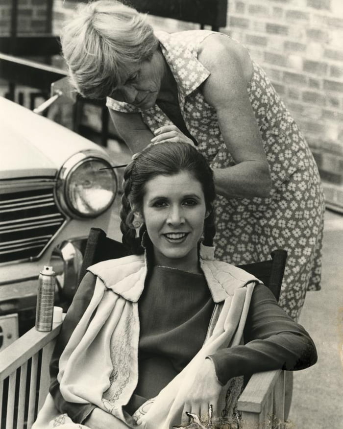 Carrie Fisher On The Set Of The Empire Strikes Back 9GAG