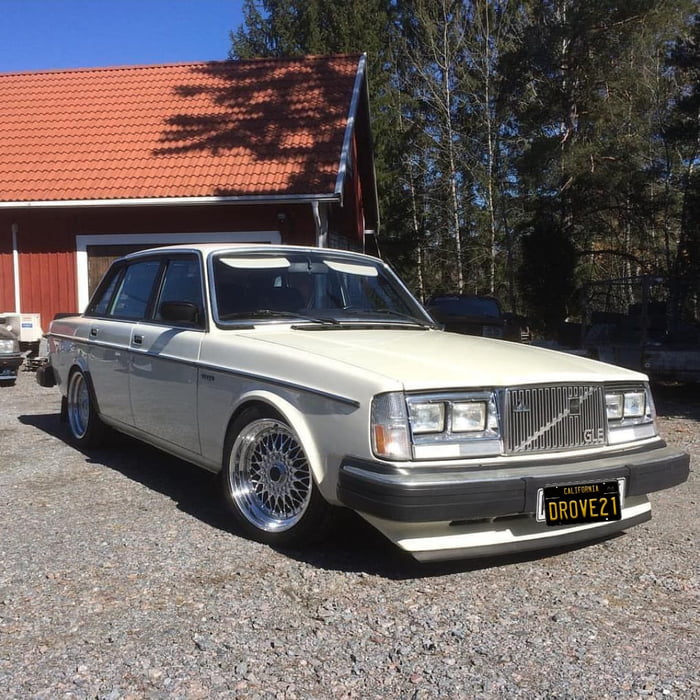 Volvo 244 GLE T5 1979 - 9GAG