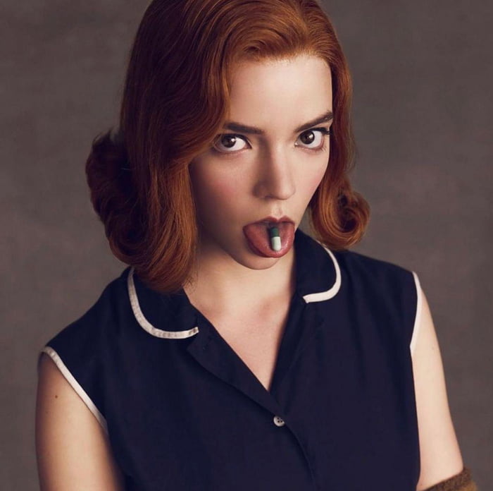 Anya Taylor-Joy with her tongue out! - 9GAG