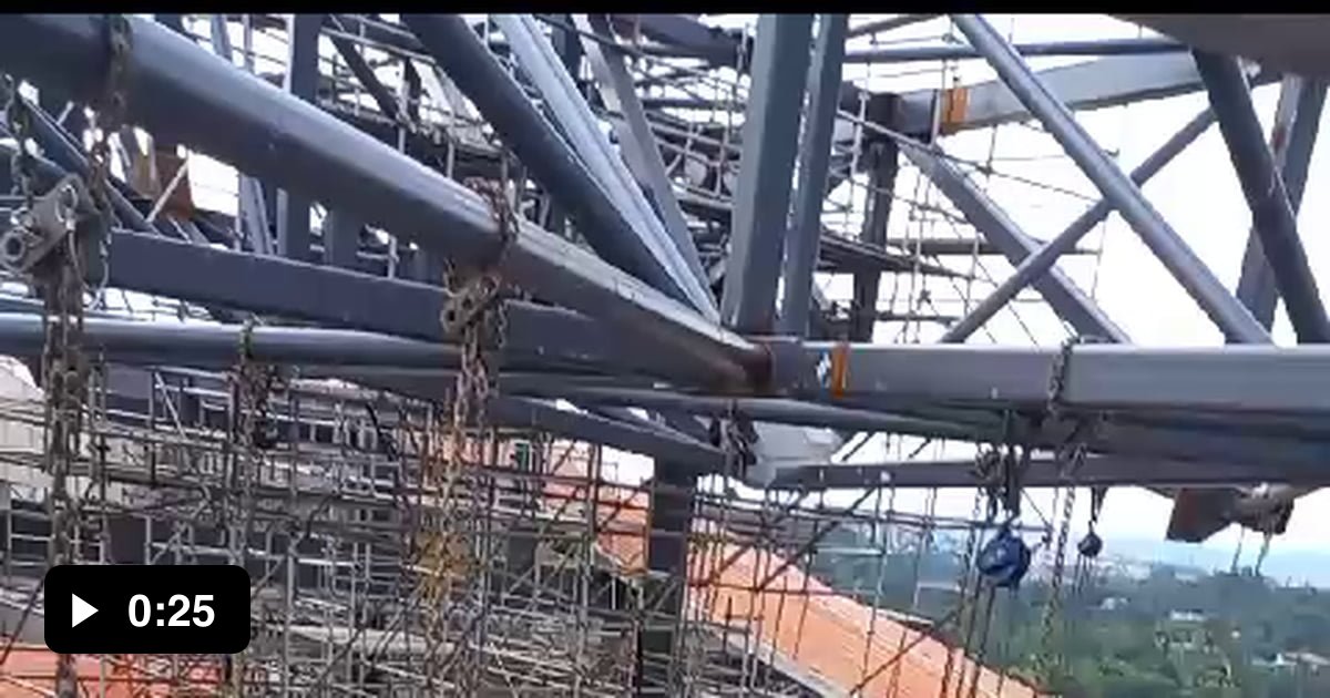 Other view from the workers hanging on cables in Brazil. - Video