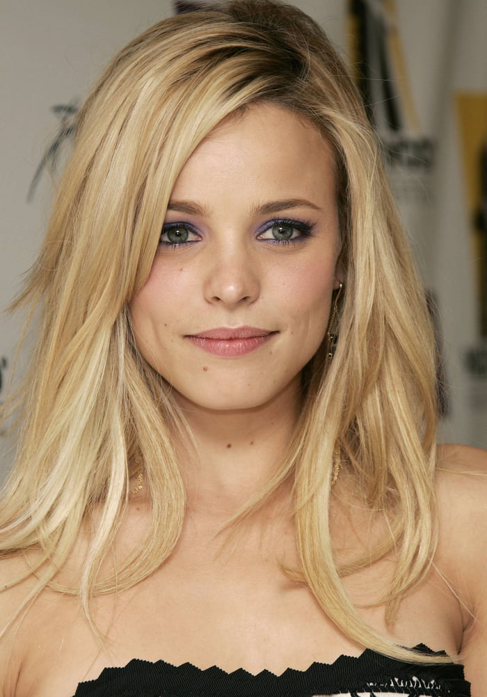 Rachel McAdams - 9GAG