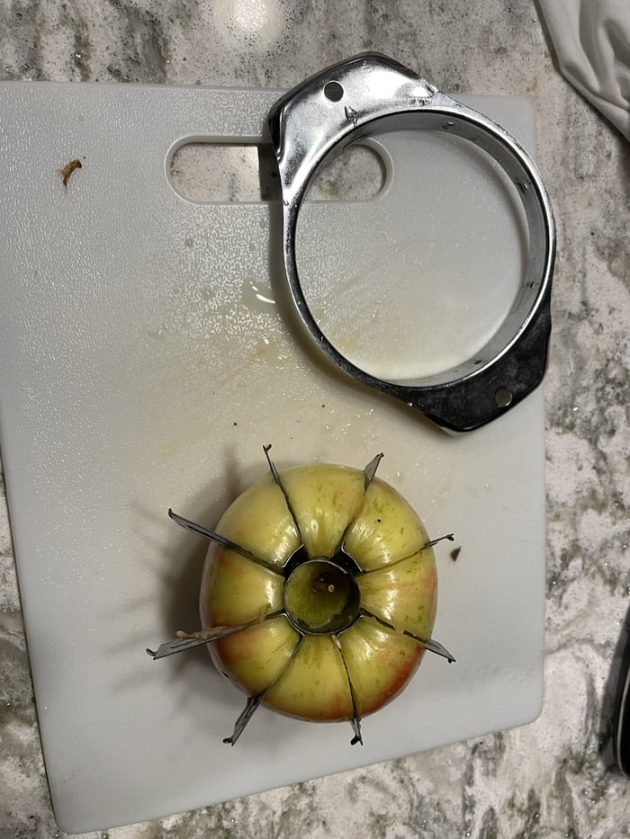 Apple slicer went kerchunk 9GAG