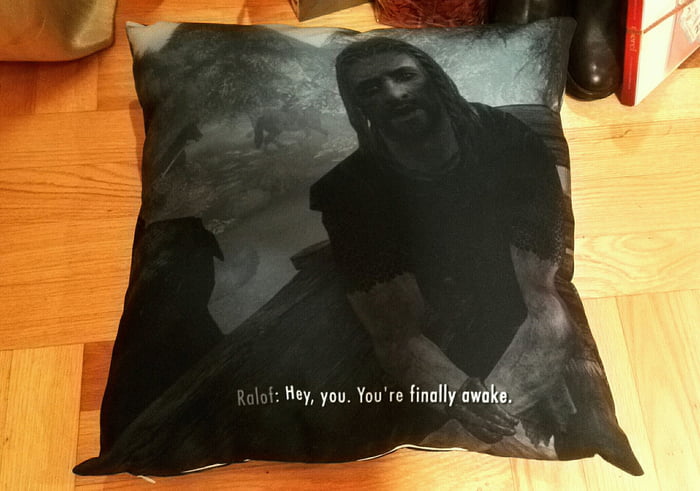 My Brother Gifted Me This Pillow For My ay After I Saw This On 9gag And Showed It To Him Thx My Little Big Bro 9gag