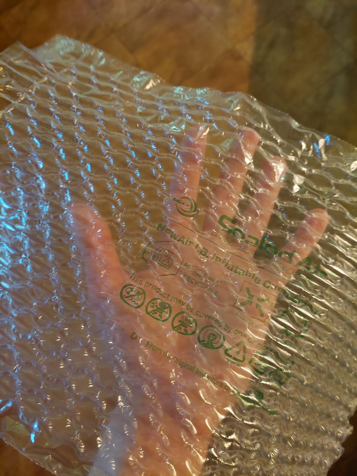 Poppingproof bubble wrap 9GAG