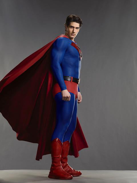 New look of Brandon Routh as Superman (Crisis on Infinite Earths) - 9GAG