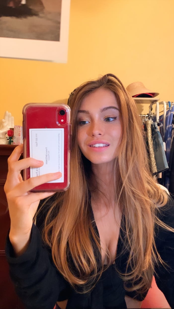 Zoeyy Luna. Would you be interested in more? - 9GAG