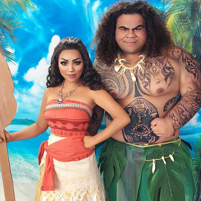 This Cosplay Of Moana And Maui 9gag