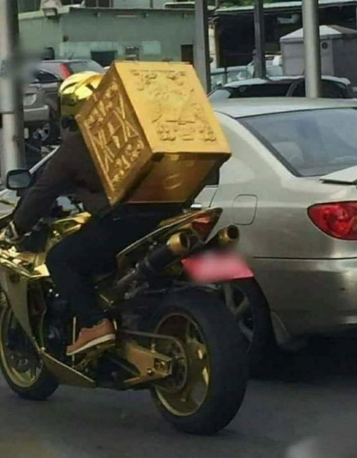 saint seiya uber eats