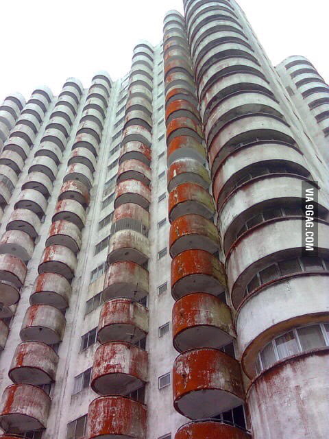 Amber Court The Most Haunted Place In Malaysia And Trust Me You Can Rent This Place For One Night 9gag