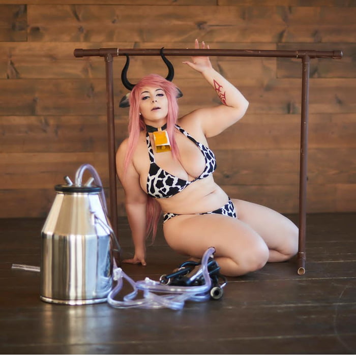 Momokun Patreon Pics