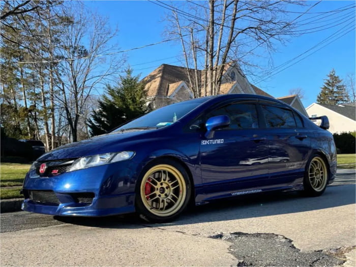 2007 Honda Civic SI Sedan With Gold Enkei RPF1's - 9GAG