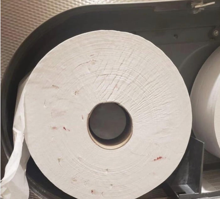 People Clean Needles In Bathroom TP Roll After Shooting Up 9GAG