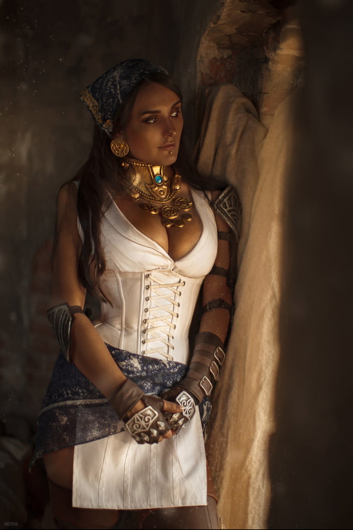 Isabela cosplay Dragon Age By Valeria Lavkhaeva GAG