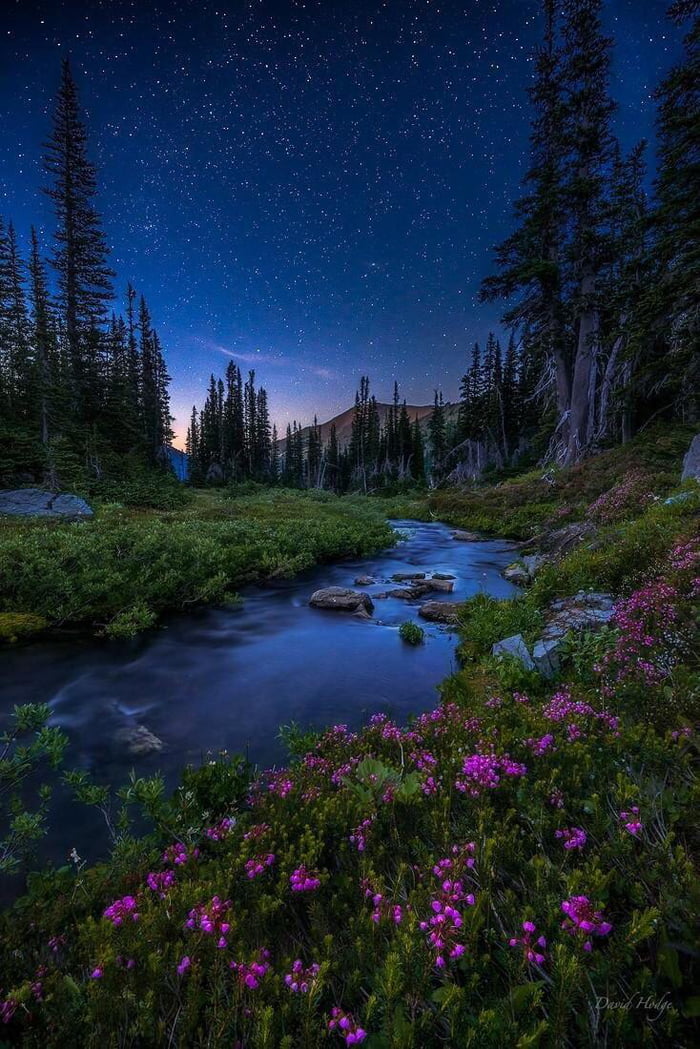 What an masterful capture of twilight illumination in this landscape - 9GAG