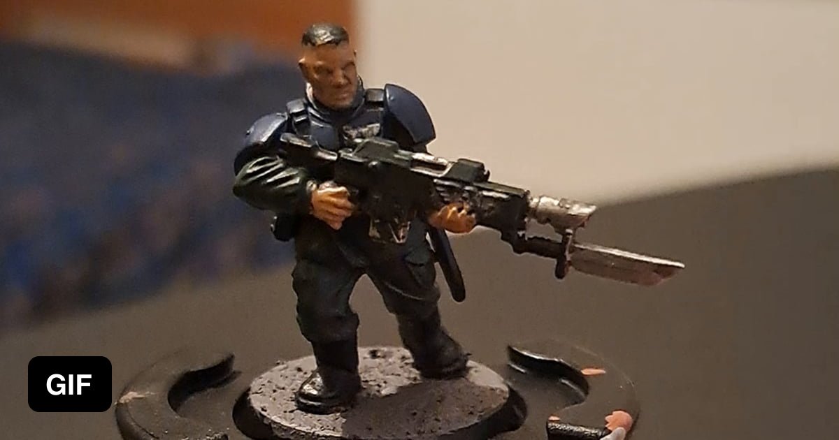 My first ever painted mini, just wanted to share with you guys! Astra ...