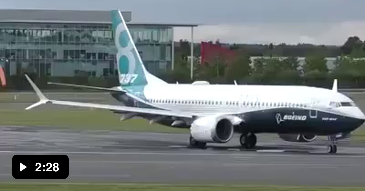 Boeing 737 Max takes off at 90 degrees - 9GAG